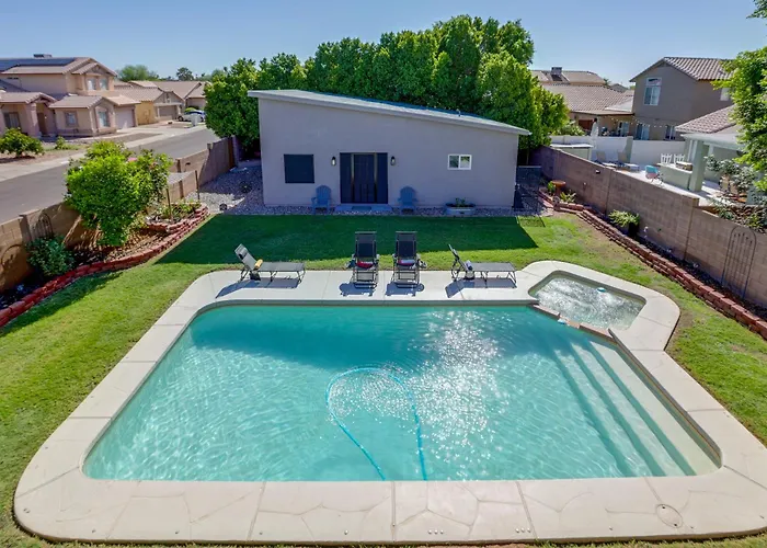 Holiday home Patio Oasis W/ Wet Bar, Pool, & Grill Phoenix