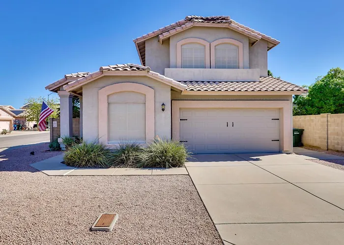 Patio Oasis W/ Wet Bar, Pool, & Grill Holiday home *